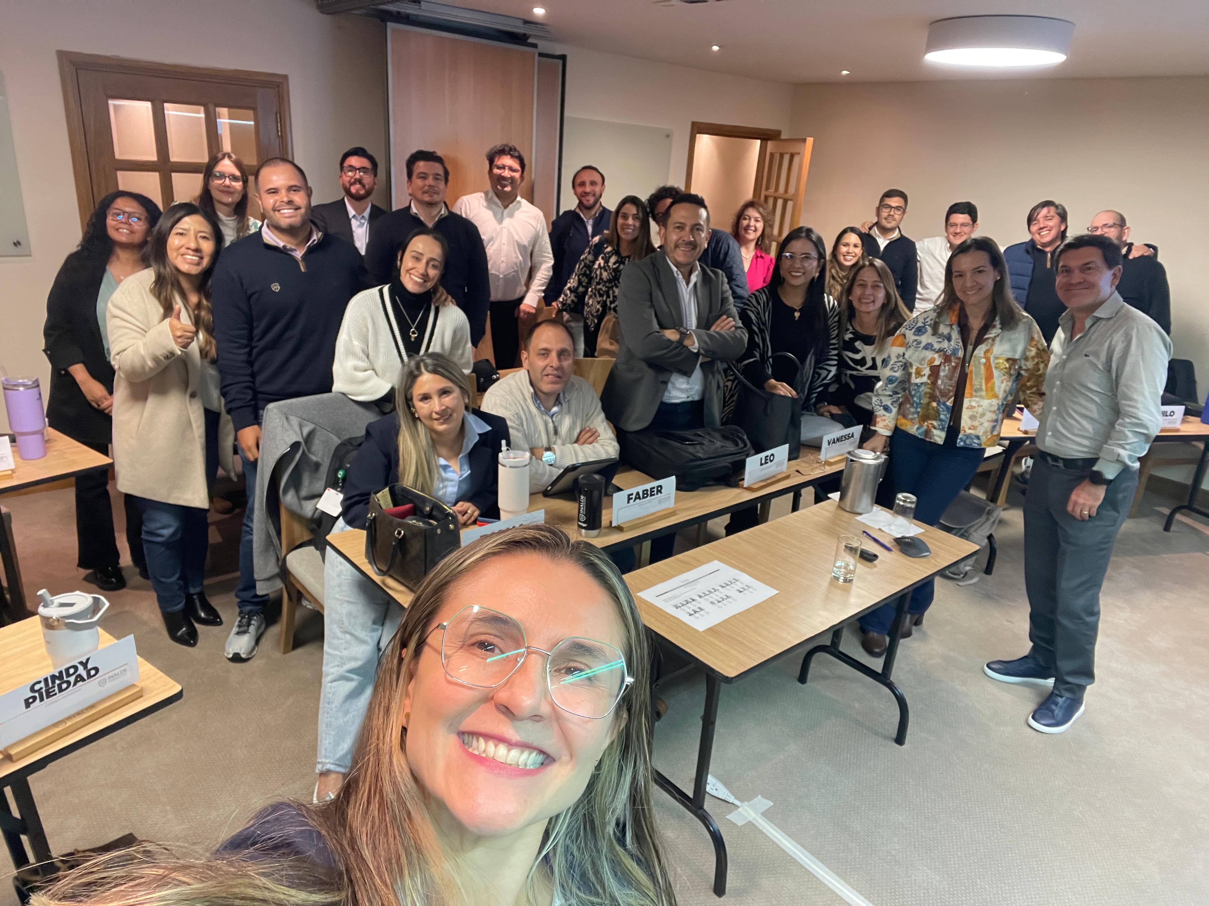 INALDE MBA students propose solutions for challenges in the Colombian plastics industry