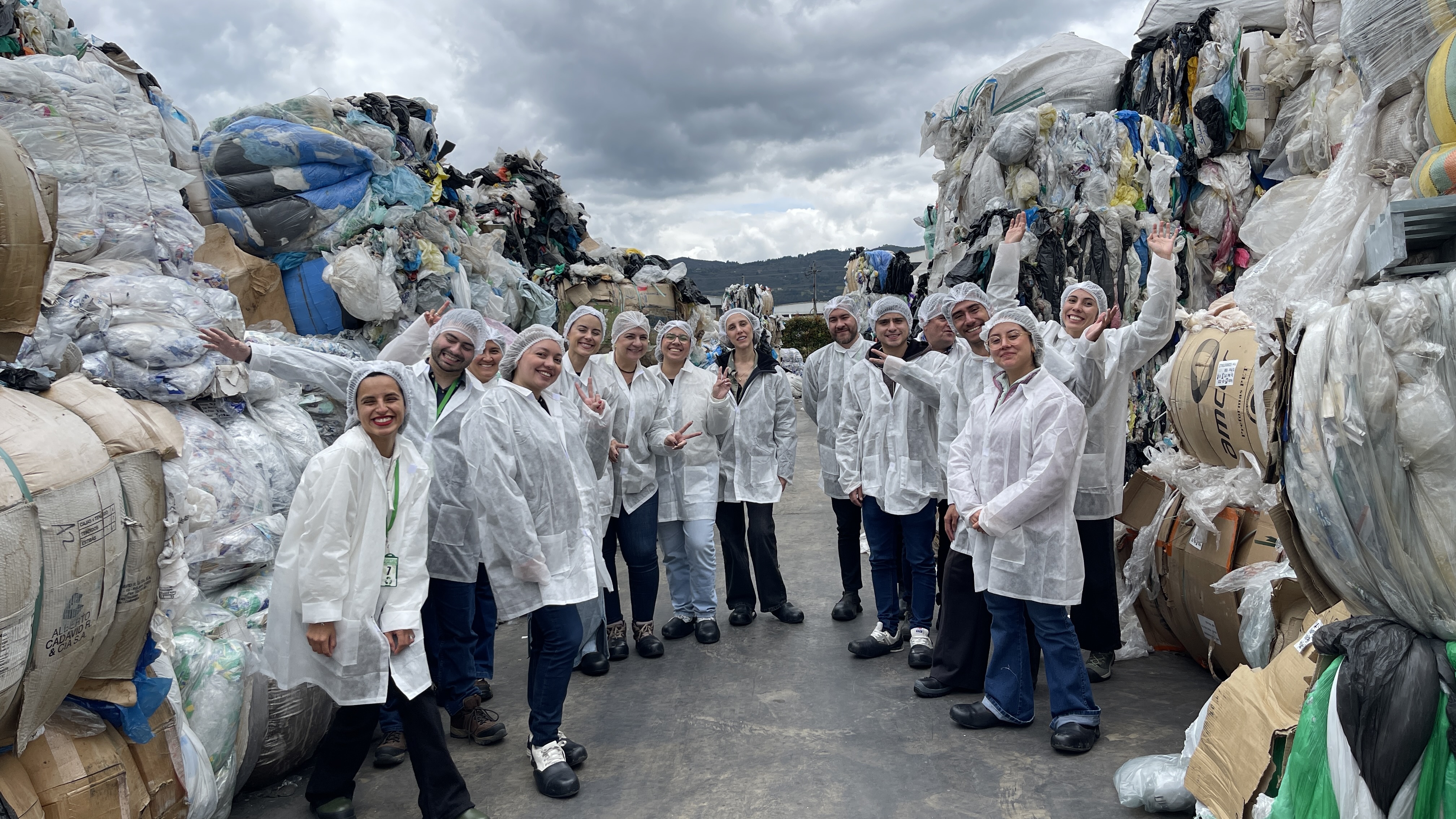 Reporters learn about the circular economy of plastics in Colombia